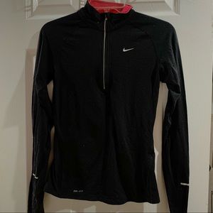 NIKE- WORKOUT GYM RUNNING LONG SLEEVE TOP